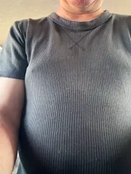 dadbod21 online show from May 7, 2026, 6:24 pm