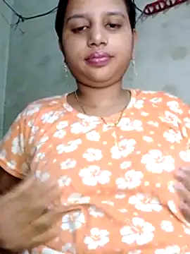 Snapshot of Nigar_Hatun chatting on April 25, 2026, 4:48 pm Nigar Hatun online show from April 25, 2026, 4:48 pm