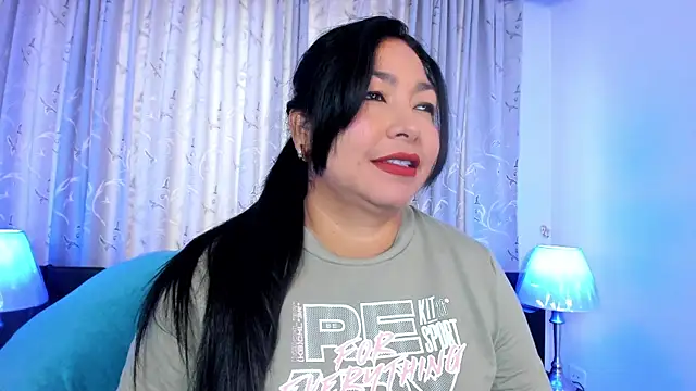 Snapshot of Victoria_kim_lee chatting on May 6, 2026, 12:10 pm Victoria kim lee online show from May 6, 2026, 12:10 pm