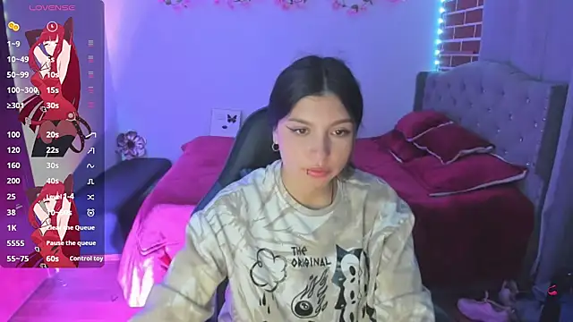 isabella monntolvo online show from April 27, 2026, 12:41 am
