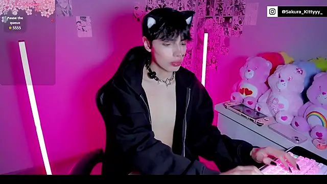 Sakura Kitty  online show from May 10, 2026, 3:33 am