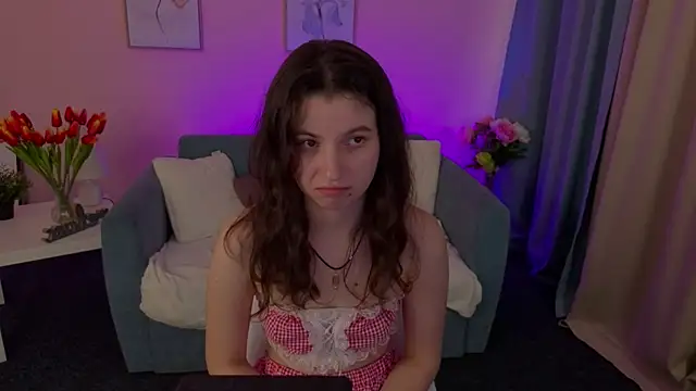 Snapshot of BelovedAlice chatting on May 13, 2026, 1:41 pm BelovedAlice online show from May 13, 2026, 1:41 pm