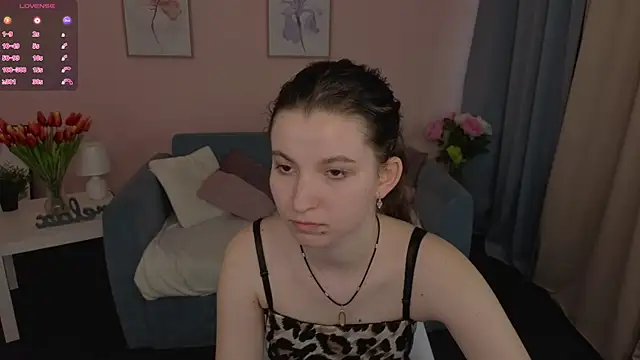Snapshot of BelovedAlice chatting on May 20, 2026, 6:52 am BelovedAlice online show from May 20, 2026, 6:52 am