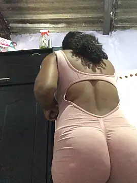 ZaraBlaze23 online show from April 22, 2026, 6:20 pm