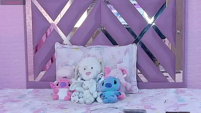 Lexy Dumoun  online show from June 3, 2026, 2:58 am