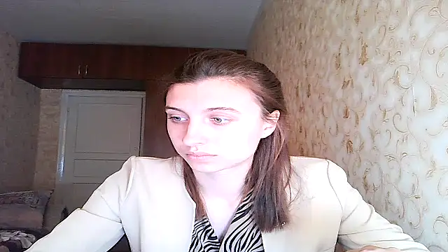 MilaShka29 online show from May 6, 2026, 11:37 am