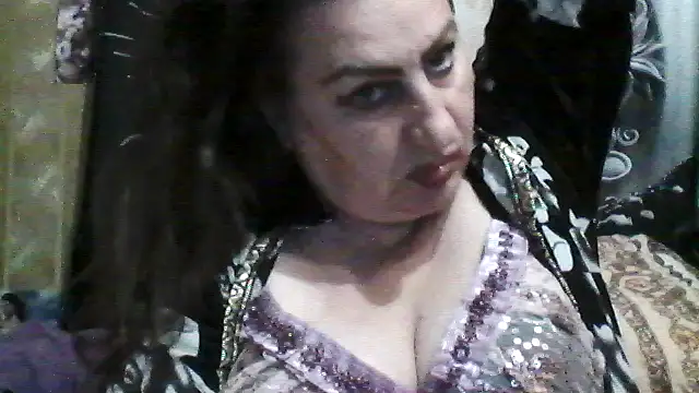 LoaqLovew online show from June 3, 2026, 7:44 am
