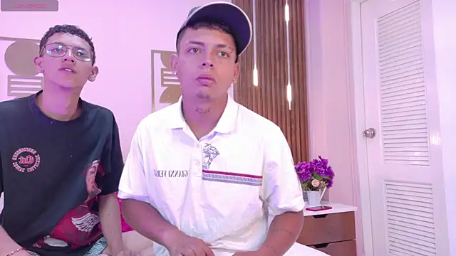 Dante-Axel online show from April 27, 2026, 12:03 pm