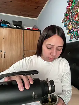 Snapshot of Morena_Prohibida chatting on May 13, 2026, 1:41 pm Morena Prohibida online show from May 13, 2026, 1:41 pm