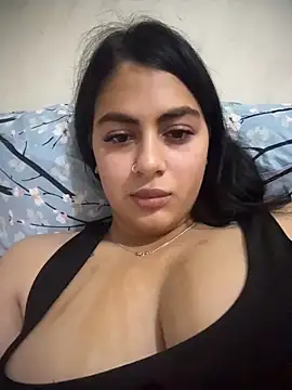 Snapshot of LilyLovell chatting on May 10, 2026, 9:31 pm LilyLovell online show from May 10, 2026, 9:31 pm