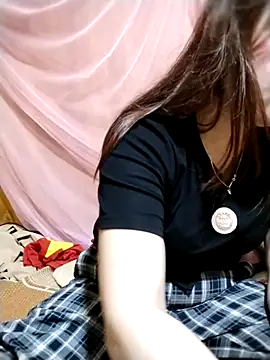 Squirt107 online show from May 11, 2026, 9:37 am