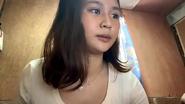 ZulemaJeanpaul online show from April 27, 2026, 4:10 am