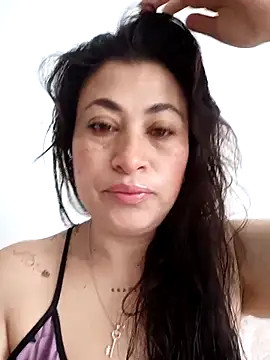 DessireLeclair  online show from April 24, 2026, 1:46 pm