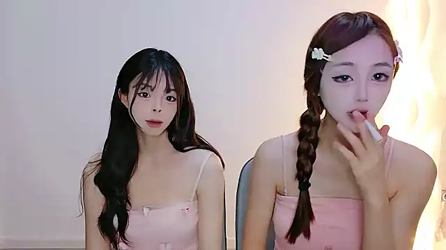 Zhizhi-99 online show from June 19, 2026, 2:54 pm