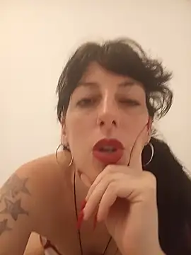 Valeriadolce online show from June 8, 2026, 3:45 pm