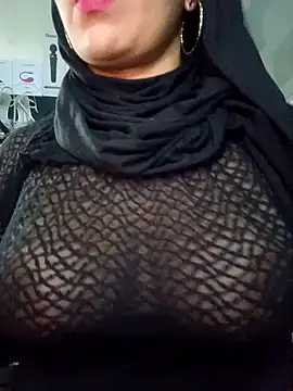 Snapshot of nadia__abaud chatting on December 27, 2024, 5:20 am nadia  abaud online show from December 27, 2024, 5:20 am