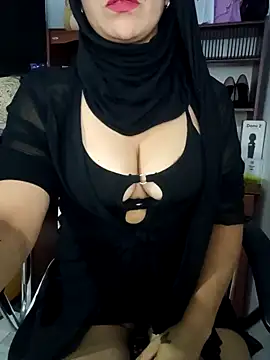 Snapshot of nadia__abaud chatting on January 20, 2025, 12:36 am nadia  abaud online show from January 20, 2025, 12:36 am