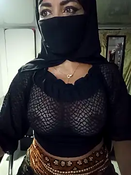 Snapshot of nadia__abaud chatting on March 12, 2025, 5:35 am nadia  abaud online show from March 12, 2025, 5:35 am