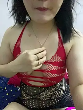 Baby-loveU online show from May 3, 2026, 12:33 pm