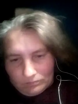 IrisMaris37 online show from May 13, 2026, 7:17 am