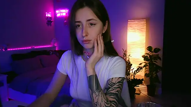 she tora69 online show from April 29, 2026, 8:04 pm