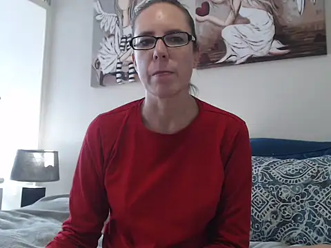 blondiesin50 online show from May 13, 2026, 6:44 am