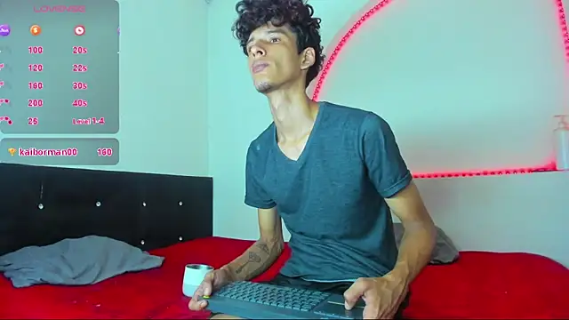liammendoza98 online show from May 13, 2026, 12:02 pm