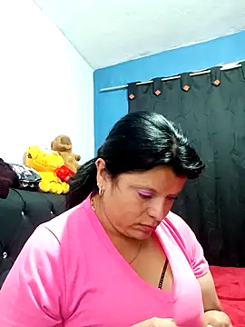 Snapshot of Samantha_Kieran chatting on May 9, 2026, 1:00 am Samantha Kieran online show from May 9, 2026, 1:00 am