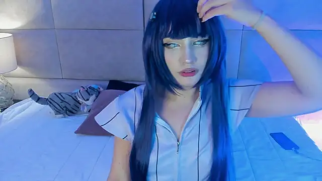 HikariBloom online show from June 10, 2026, 12:55 am