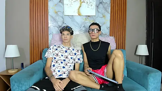 KING BOYS2026 online show from April 29, 2026, 1:32 am