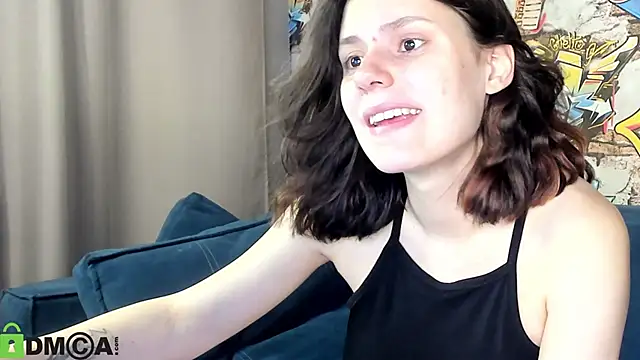 Snapshot of Kira_Be11 chatting on June 11, 2026, 2:53 am Kira Be11 online show from June 11, 2026, 2:53 am
