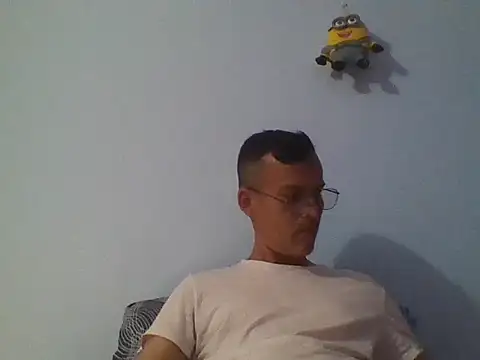 Snapshot of jairo43 chatting on July 6, 2026, 4:42 pm jairo43 online show from July 6, 2026, 4:42 pm