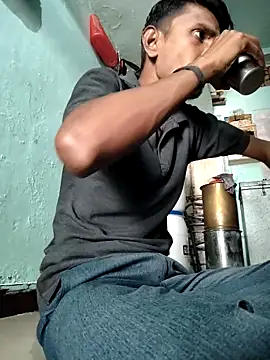 Dipu12390 online show from April 29, 2026, 6:06 am