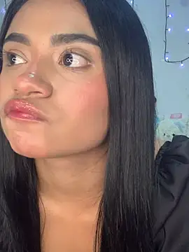 Snapshot of angiee_boo1 chatting on May 6, 2026, 10:59 pm angiee boo1 online show from May 6, 2026, 10:59 pm