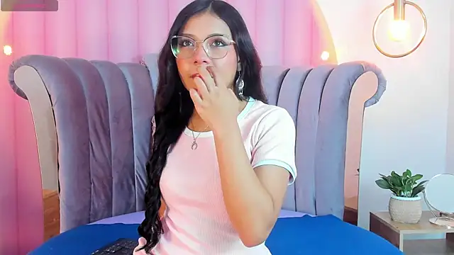 Snapshot of babe_vennus chatting on May 23, 2026, 1:26 pm babe vennus online show from May 23, 2026, 1:26 pm