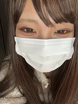 Snapshot of Sakuna_oO chatting on May 11, 2026, 10:32 am Sakuna oO online show from May 11, 2026, 10:32 am
