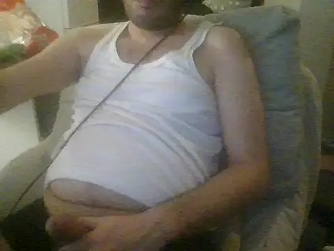 Snapshot of RBBeur chatting on May 4, 2026, 7:21 pm RBBeur online show from May 4, 2026, 7:21 pm