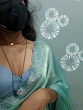 Hot Candy77 online show from July 4, 2026, 12:33 pm