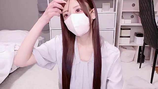 Snapshot of hina_mochi chatting on May 9, 2026, 3:50 pm hina mochi online show from May 9, 2026, 3:50 pm