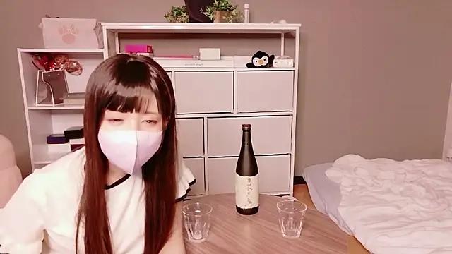 Snapshot of hina_mochi chatting on July 9, 2026, 1:15 pm hina mochi online show from July 9, 2026, 1:15 pm