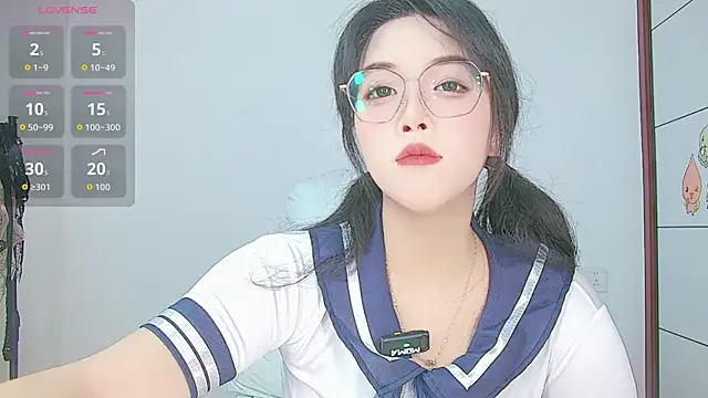 xiaoyu5 online show from May 13, 2026, 12:46 pm