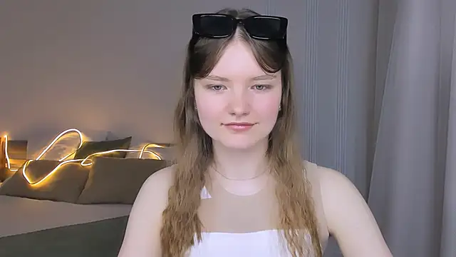 Snapshot of LookEva chatting on May 24, 2026, 3:22 am LookEva online show from May 24, 2026, 3:22 am