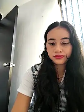 Snapshot of L0lita_Emi12 chatting on June 20, 2026, 2:31 pm L0lita Emi12 online show from June 20, 2026, 2:31 pm
