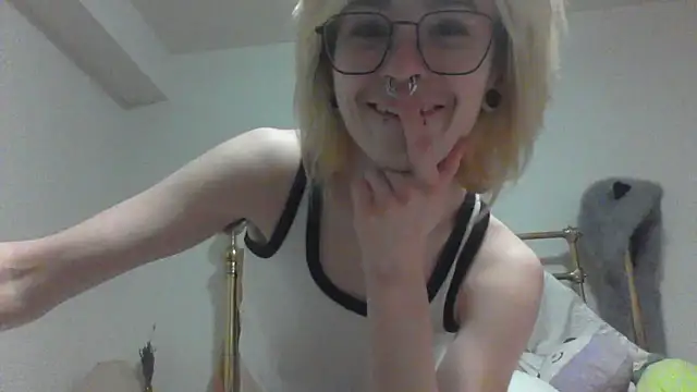 Snapshot of succupai chatting on May 3, 2026, 5:35 am succupai online show from May 3, 2026, 5:35 am