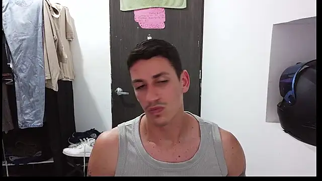 RaulRico online show from May 31, 2026, 1:03 am