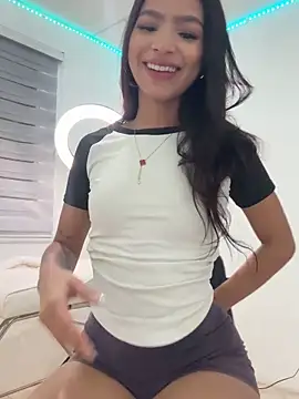 Snapshot of Dulce_camii chatting on May 15, 2026, 5:14 am Dulce camii online show from May 15, 2026, 5:14 am