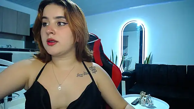 Snapshot of sweet_bella_29 chatting on June 14, 2026, 3:41 am sweet bella 29 online show from June 14, 2026, 3:41 am