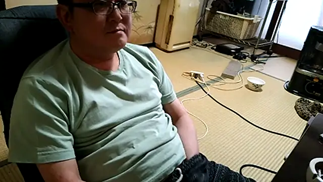 Tkousuke online show from May 9, 2026, 8:52 am