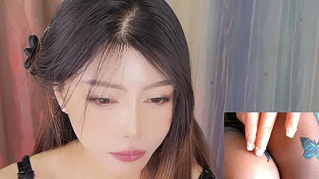 honeypeach666 online show from June 3, 2026, 2:33 pm