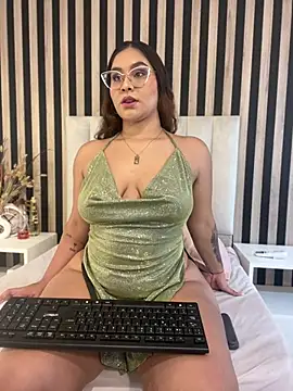 Snapshot of LiaDesire7 chatting on July 8, 2026, 5:12 am LiaDesire7 online show from July 8, 2026, 5:12 am